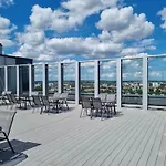 Hanza Tower Prestige Lux 20 & Pool Appartamento *