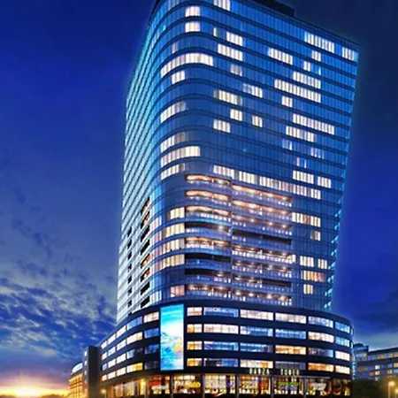 Apartamento Hanza Tower Prestige Lux 20 & Pool