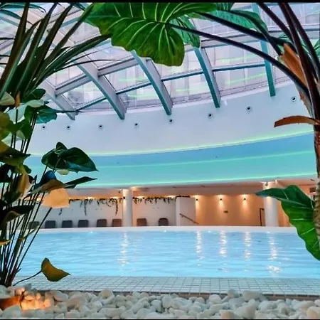 Hanza Tower Prestige Lux 20 & Pool *